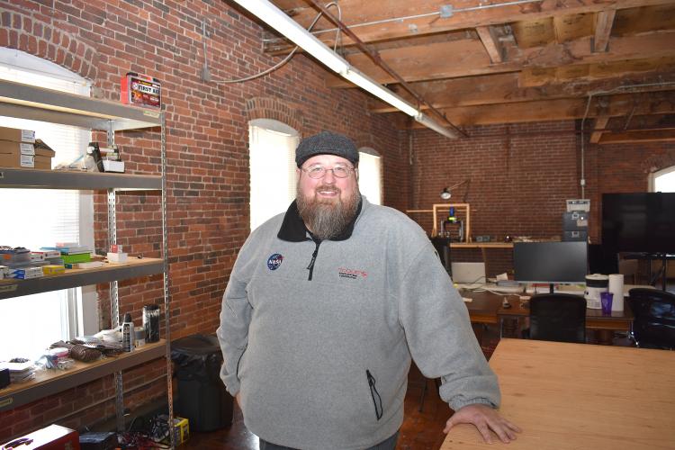 Click here to enlarge image